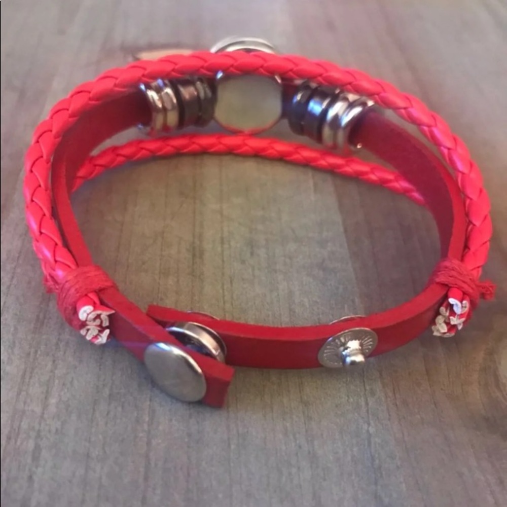 Philadelphia Phillies Braided Leather Bracelet - Picture 7 of 8